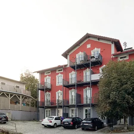 24-7 B Living Apartmán *